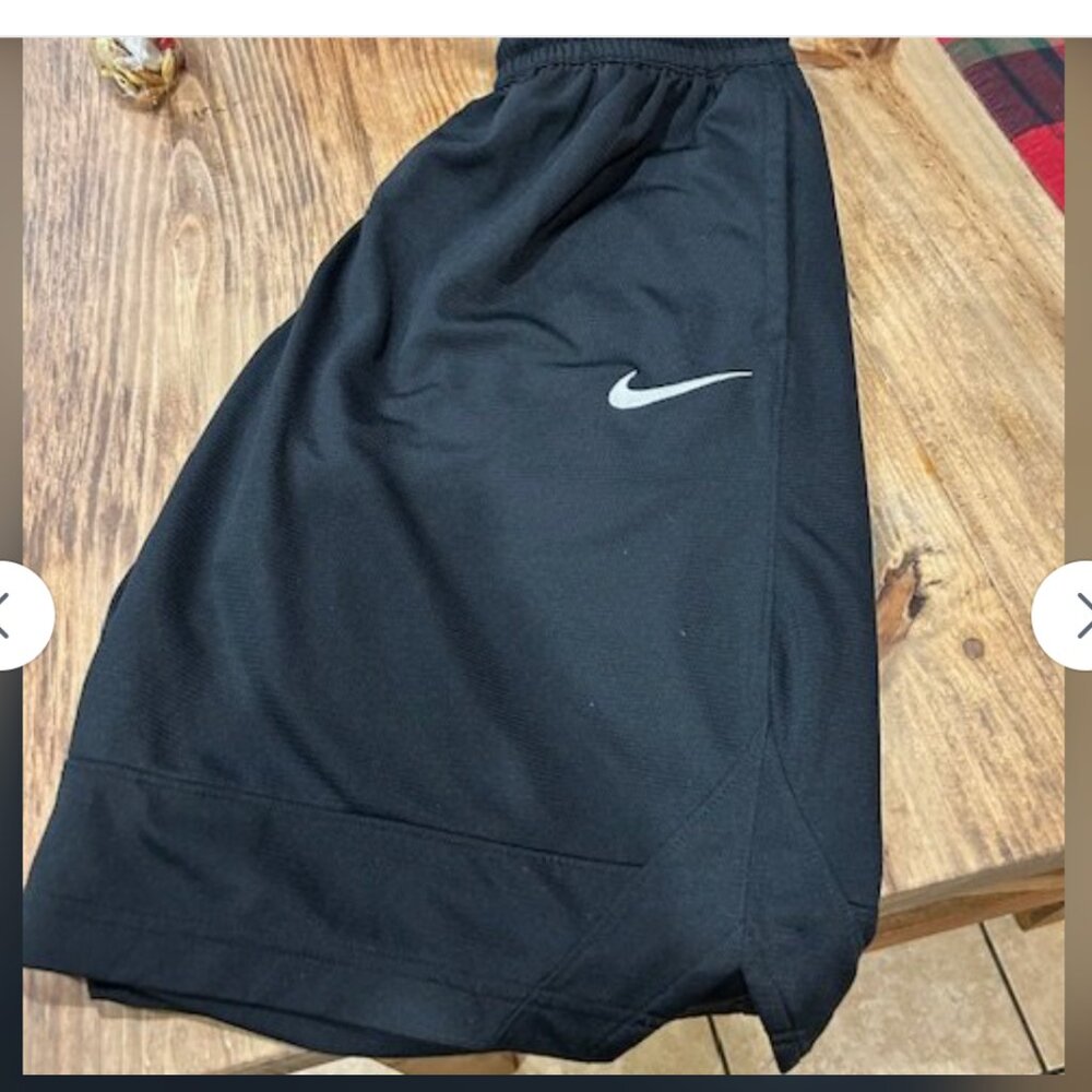 Nike Men's Shorts Size Med